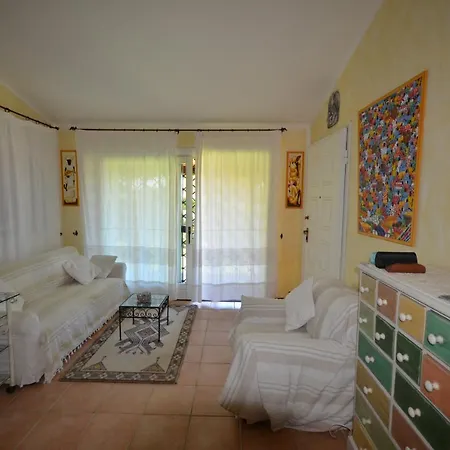 Civico 33 * Baja Sardinia