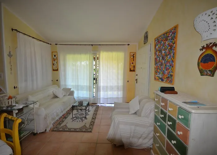 Civico 33 * Baja Sardinia